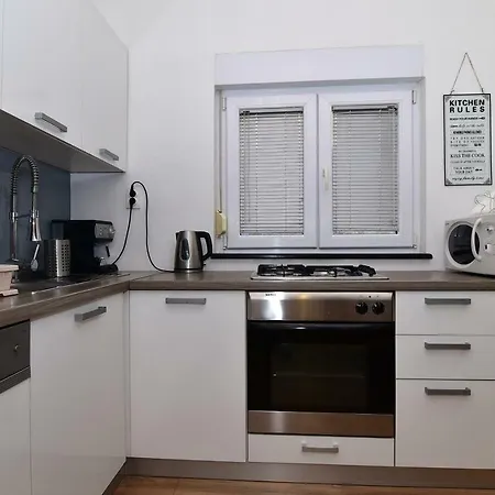 Maja Apartment Makarska
